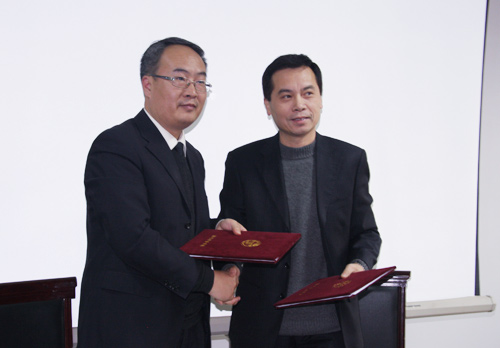 威龍公司與濰坊職業學院舉行合作簽約儀式